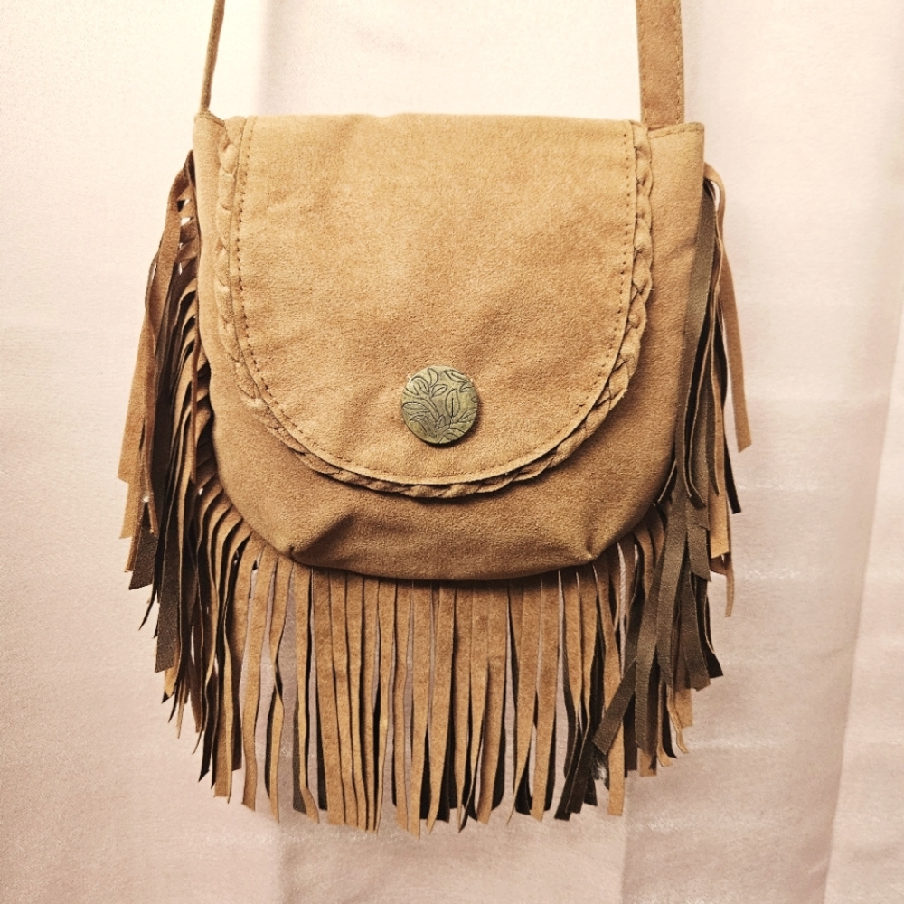 1989 PLACE Brand Shoulder/Crossbody Fringed Purse